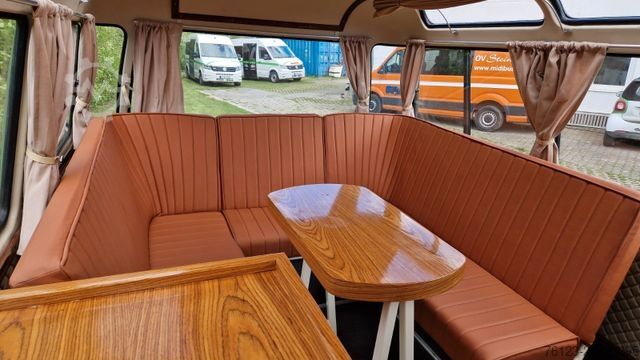 Minibüs MERCEDES-BENZ Vorgänger Sprinter O 319 Samba mit Faltdach AC