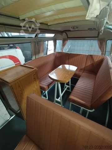 Minibüs MERCEDES-BENZ Vorgänger Sprinter O 319 Samba mit Faltdach AC