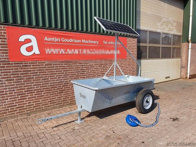 Voedermachine  Zonnedrinkbak 900 L  grootvee - Nieuw