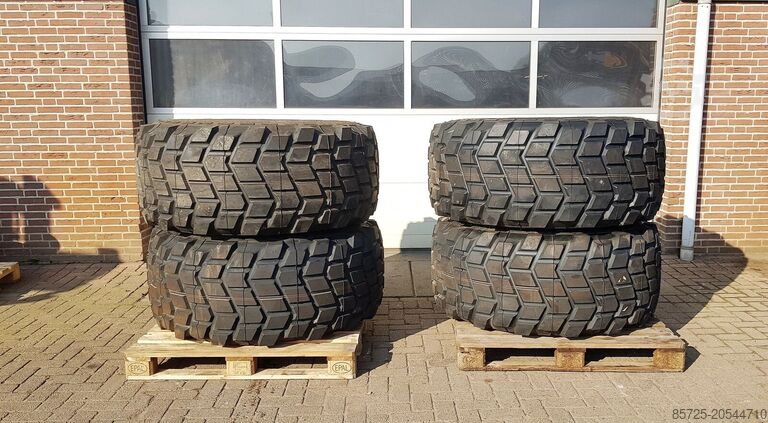 Wiel met band Michelin 24 20.5 xs