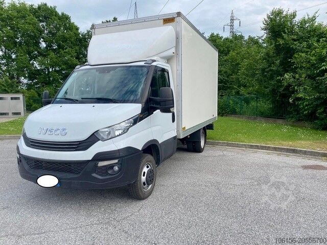 IVECO DAILY 35C18 HI-MATIC Kastenwagen Iveco DAILY 35C18