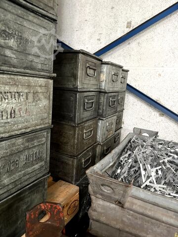 Velká zásoba přepravek Schäfer Schäfer Crates