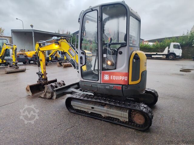 Minigraafmachine < 7t Wacker Neuson EZ28 with 3 excavator buckets