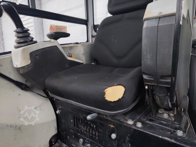 Minigraafmachine < 7t Wacker Neuson EZ28 with 3 excavator buckets