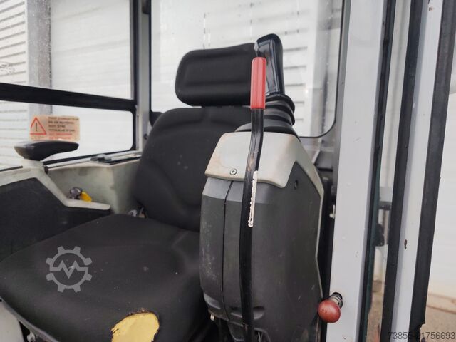 Minigraafmachine < 7t Wacker Neuson EZ28 with 3 excavator buckets