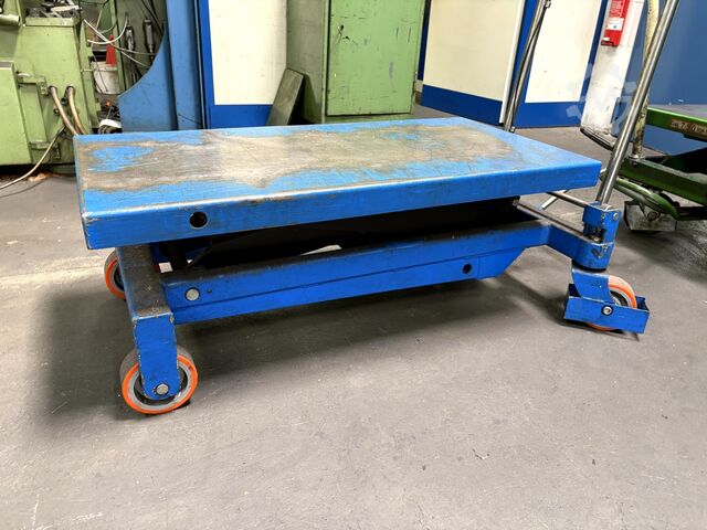 Partia wózków platformowych z regulacją wysokości Platform Carts Height-adjustable