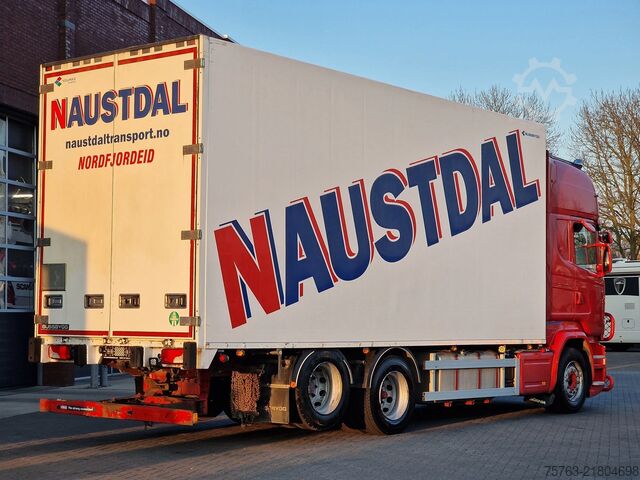 Mala Scania R580 V8 Topline 6x2 - Box with sidedoors - Reta...