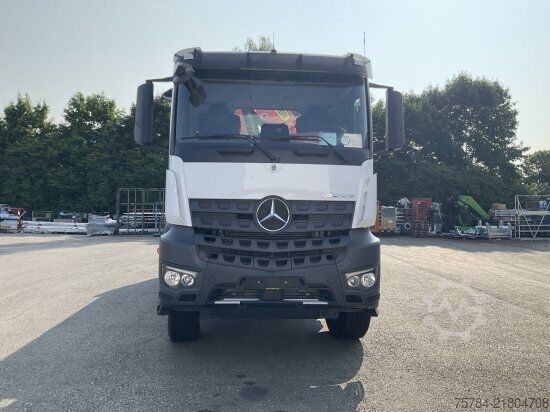 Autocamion basculant tridirecțional MERCEDES-BENZ AROCS 3351 AK 6X6  3-S-KIPPER BORDMATIK,  PALFINGERKRAN, NEU, MIETKAUF MGL