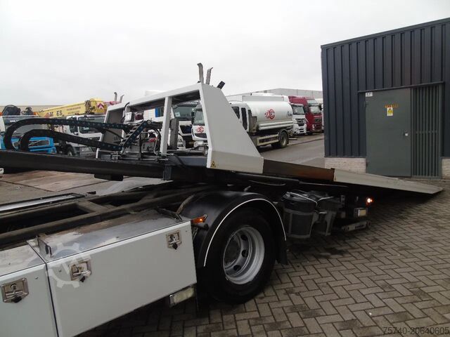 Transporteur de voitures Iveco Eurocargo 140E25 + FULL SYSTEM + TOWING