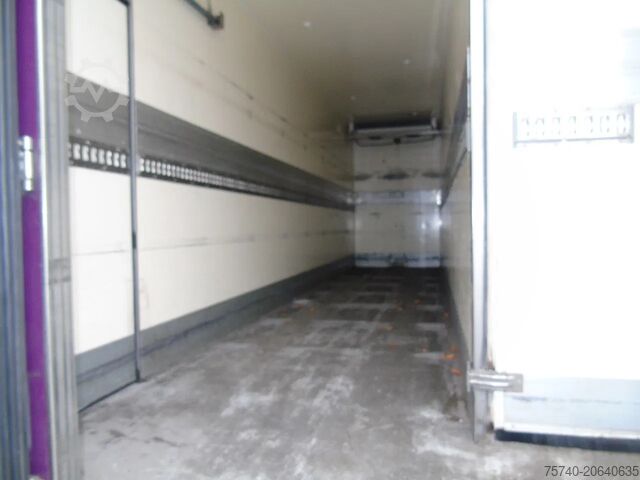 Transporte refrigerado/congelado Mercedes-Benz Antos 1924 + EURO 6 + CARRIER 950 MT