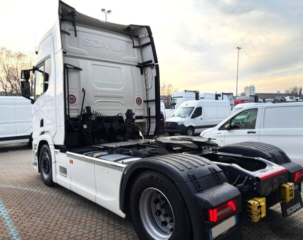 Τυπική μονάδα τράκτορα SCANIA R 460