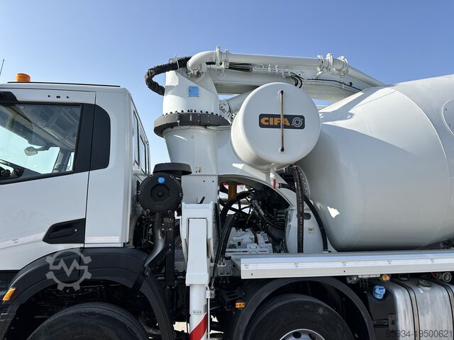 Pompa do betonu Iveco T-Way 510 **Allestimento Beton Pompa Cif