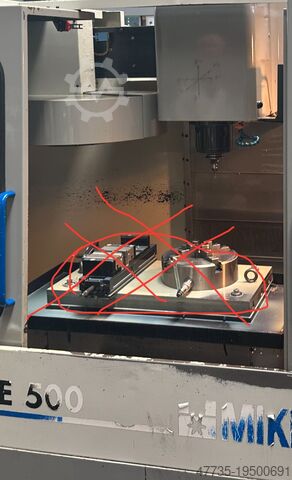 Centro de maquinação vertical CNC MIKRON HAAS VCE 500