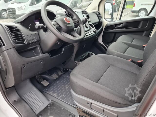 Kastenwagen Fiat Ducato 35 Kasten Doka 7-Sitze 2x Schiebetür Maxi L2H2