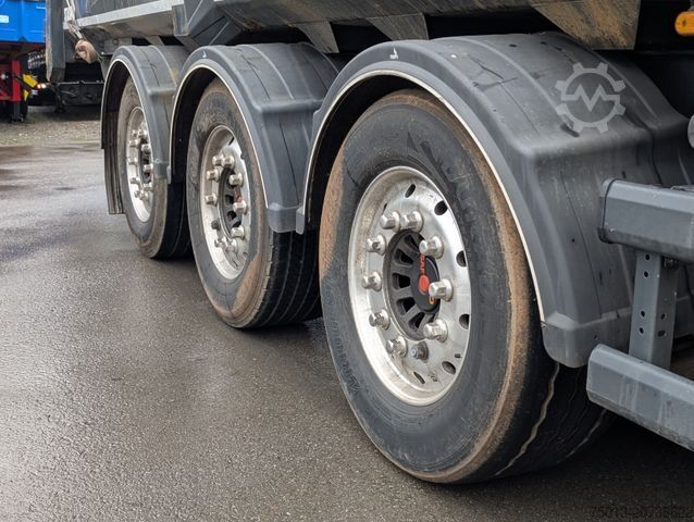 Naczepa wywrotka STAS HardoX Stahl 86 m³, Liftachse, ALCOA, Unfaller