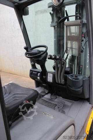 Forklift Jungheinrich TFG 320 464 DZ