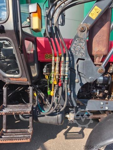 Traktor BELARUS MTS 572