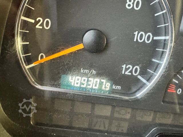 Chassis com cabina Mercedes-Benz Atego 1224 PTO