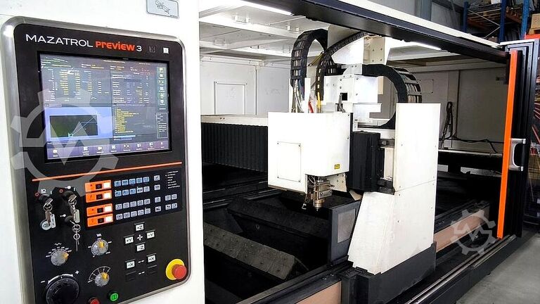 Laserschneidmaschine Großformat Mazak Optiplex Nexus 3015 Fiber 2,0 KW