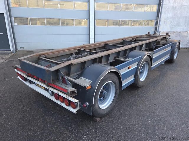 Transport kontenerowy Van Hool 30 ton