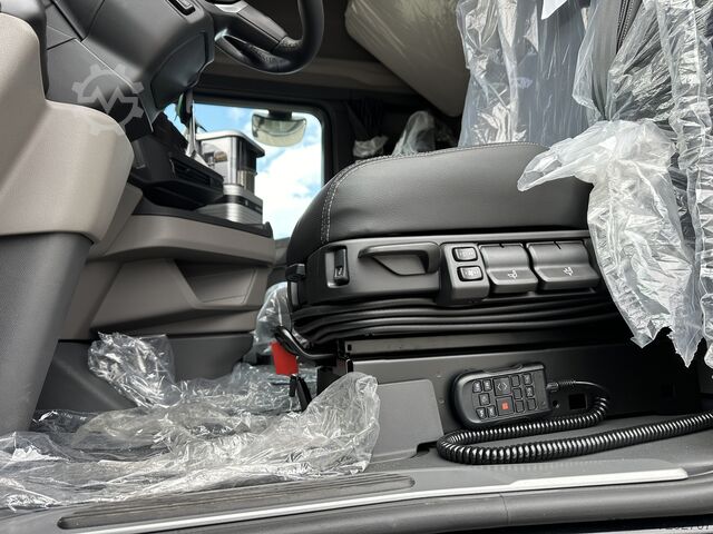 Standardni traktor SCANIA 660 S Super NB Full-Air4+2 New dashboard