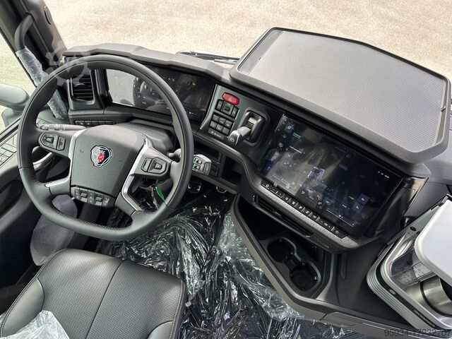 Standardni traktor SCANIA 660 S Super NB Full-Air4+2 New dashboard