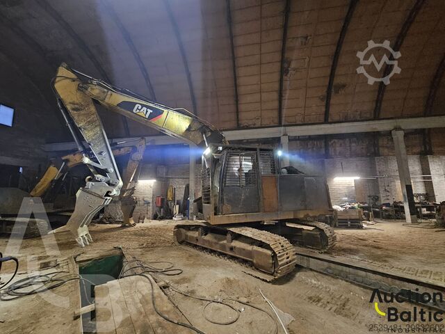 Crawler excavator Caterpillar 320 D