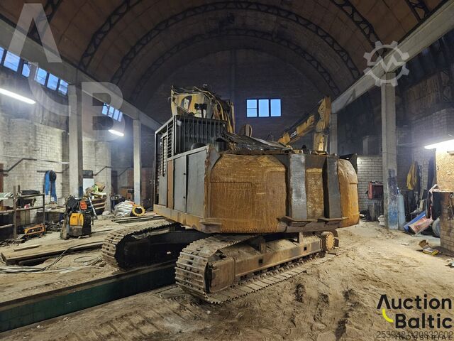Crawler excavator Caterpillar 320 D