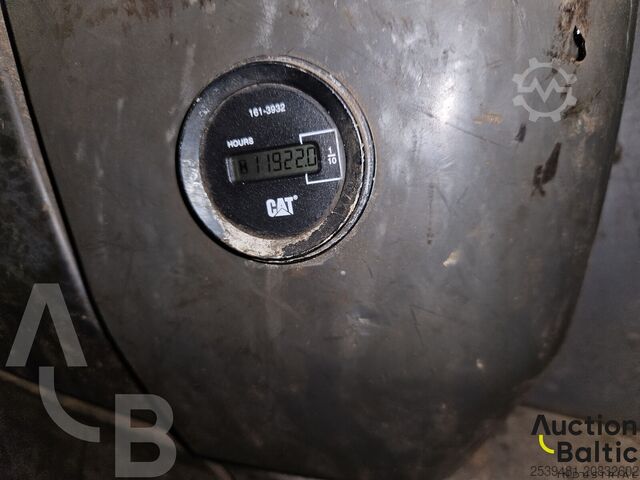 Crawler excavator Caterpillar 320 D