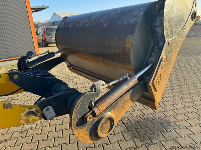 Utovarivač na točkovima KOMATSU WA 100M-8E0 Radlader 8 Ton - 3931 H - 0,75m³