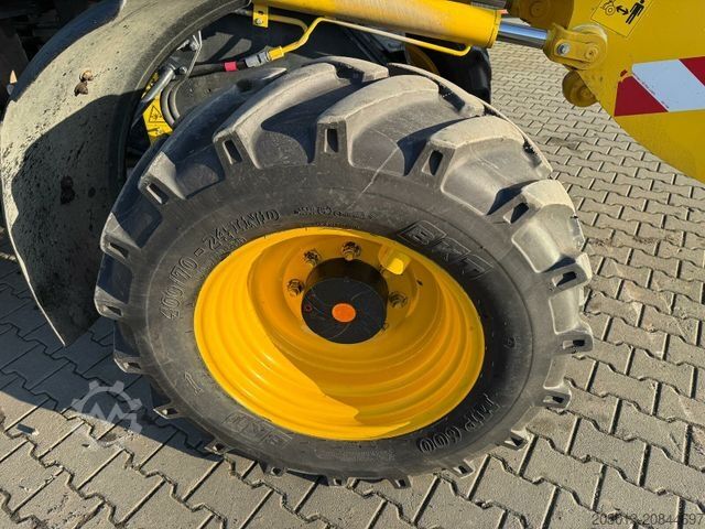 Utovarivač na točkovima KOMATSU WA 100M-8E0 Radlader 8 Ton - 3931 H - 0,75m³