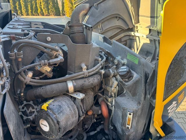 Utovarivač na točkovima KOMATSU WA 100M-8E0 Radlader 8 Ton - 3931 H - 0,75m³