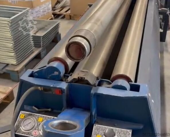 Hidráulico máquina dobladora de cuatro rodillos MG 2050 x 4 / 2 mm CNC