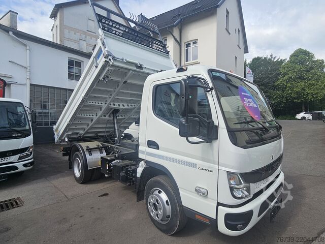 Transporter mit Kipper Fuso 7C18 Kipper