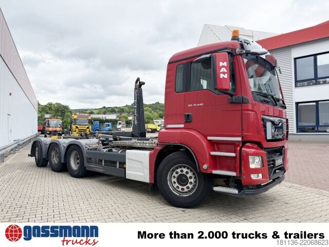 Autocamion cu cârlig pentru containere MAN TGS 35.440 8x4-4 BL, Intarder, Lenk-/Lift,