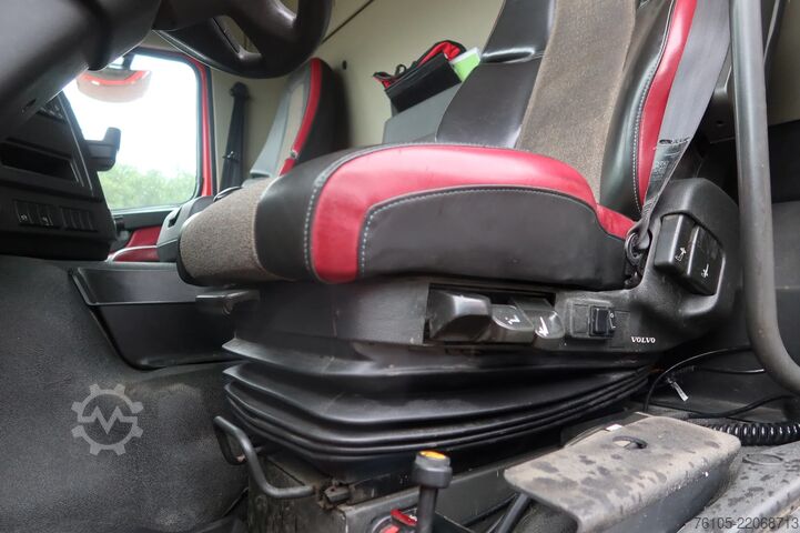Sklápěč Volvo FM-X 420