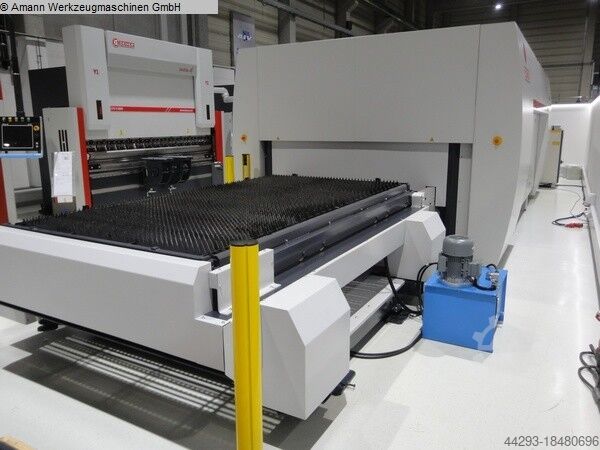 Lasersnijmachine DENER FL-3015-L-6kW