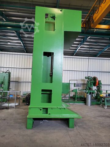 Tekenpers HYDRAULIC PRESS SMG 300t