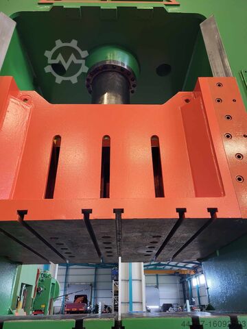 Tekenpers HYDRAULIC PRESS SMG 300t