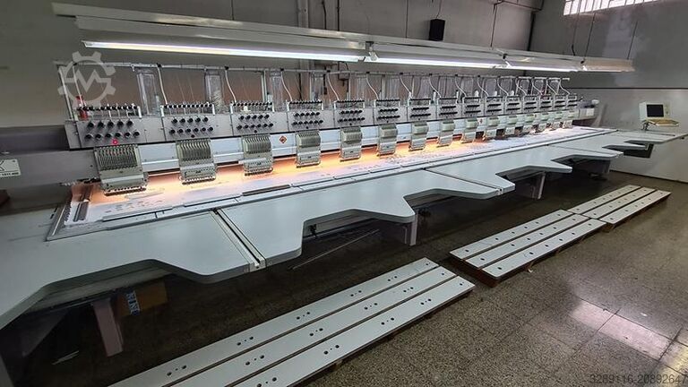 Stickmaschine ZSK XCF 1511-400