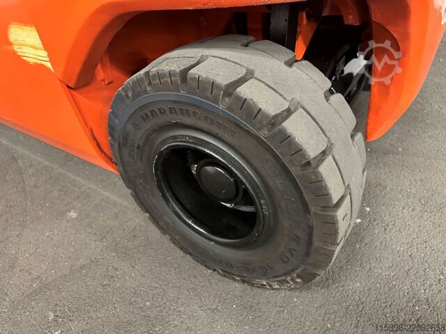 Elektro 4 Rad-Stapler Toyota 8FBMK16T - nur 131 Stunden !!!!