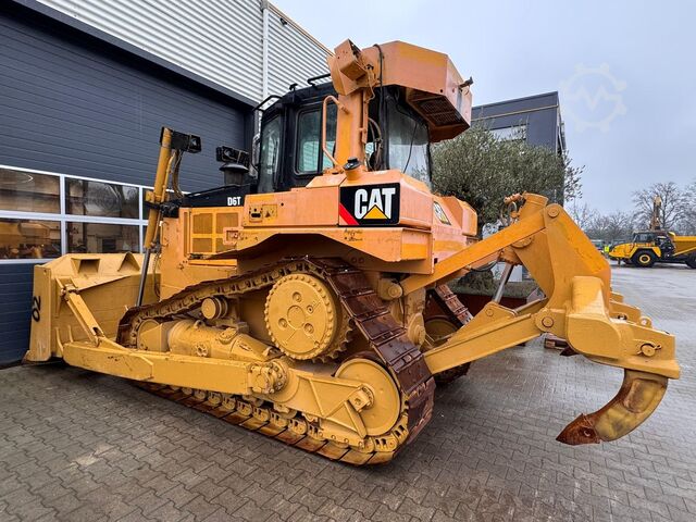 Buldožeri na točkovima Caterpillar D6T