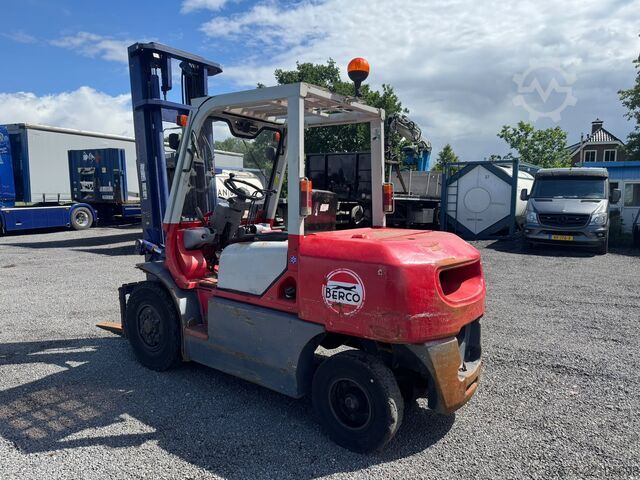 Terreinheftruck Komatsu FD35T - 7