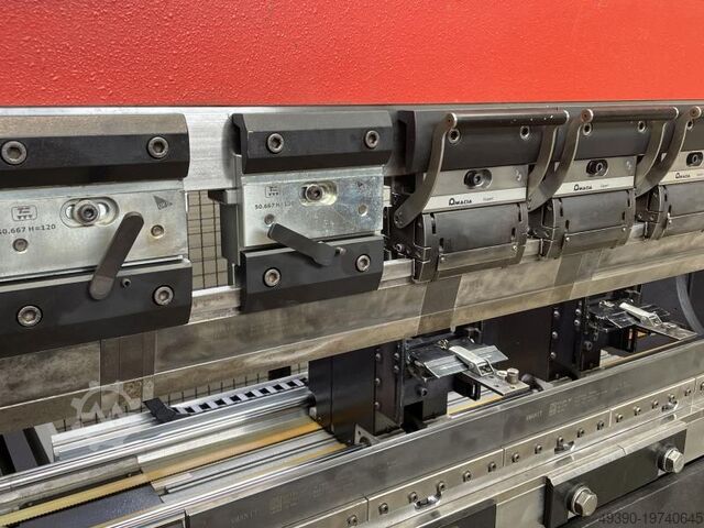 CNC kantpers, 8-assige matrijsbuigmachine, AMADA PROMECAM, kantpersmachine AMADA HFBO 50 x 2000