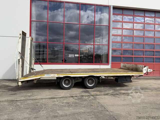 Remorcă cu platformă joasă Blomenroehr 688/18000  19 t Tandemtieflader, wenig Benutzt