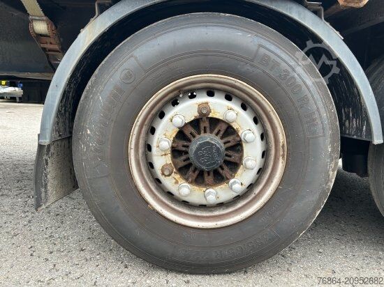 Arbetsplattform semitrailer SCHWARZMüLLER PLATEAU-AUFLIEGER J SERIE