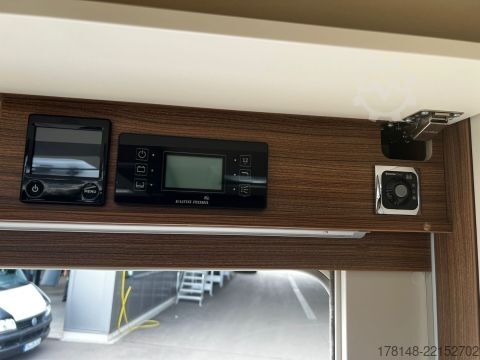 Caravan/camper Eura Mobil Contura 766 EF