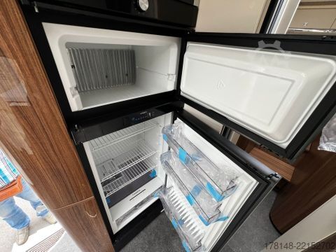 Caravan/camper Eura Mobil Contura 766 EF