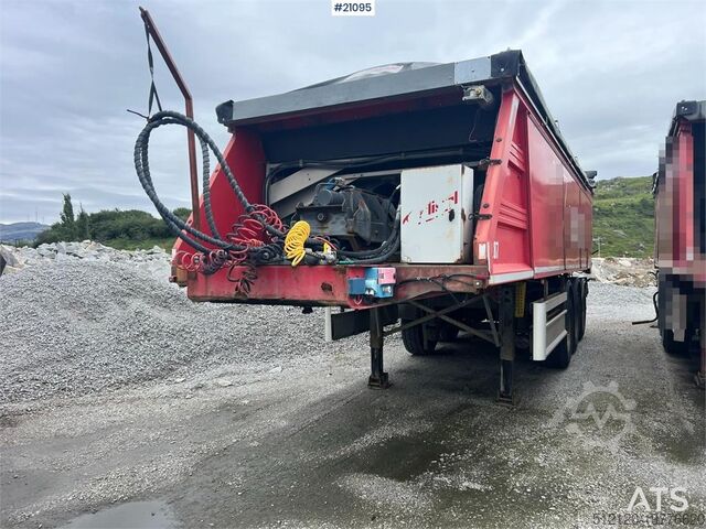 Fliegl Fahrzeugbau ass 3725 asfalt-sættevogn med skubbeudtømningssystem Fliegl Fahrzeugbau ass 3725 Asfaltsemi w/ Push off system