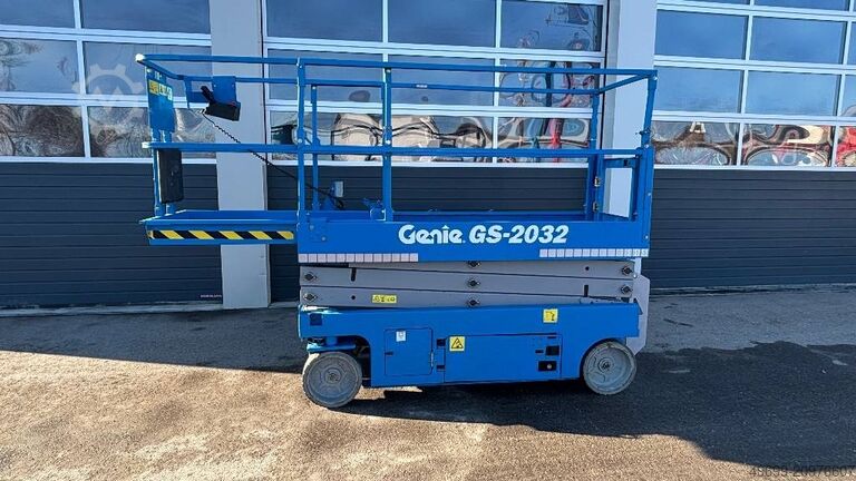 Makaslı kaldırma Genie GS 2032 8,10m Scherenarbeitsbühne